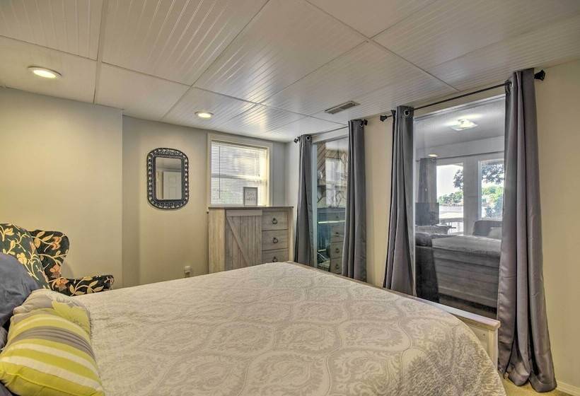 Lakefront Rocky Mount Home W/ Private Dock!