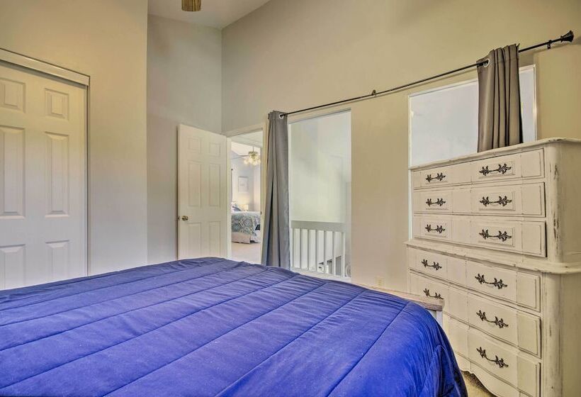 Lakefront Rocky Mount Home W/ Private Dock!