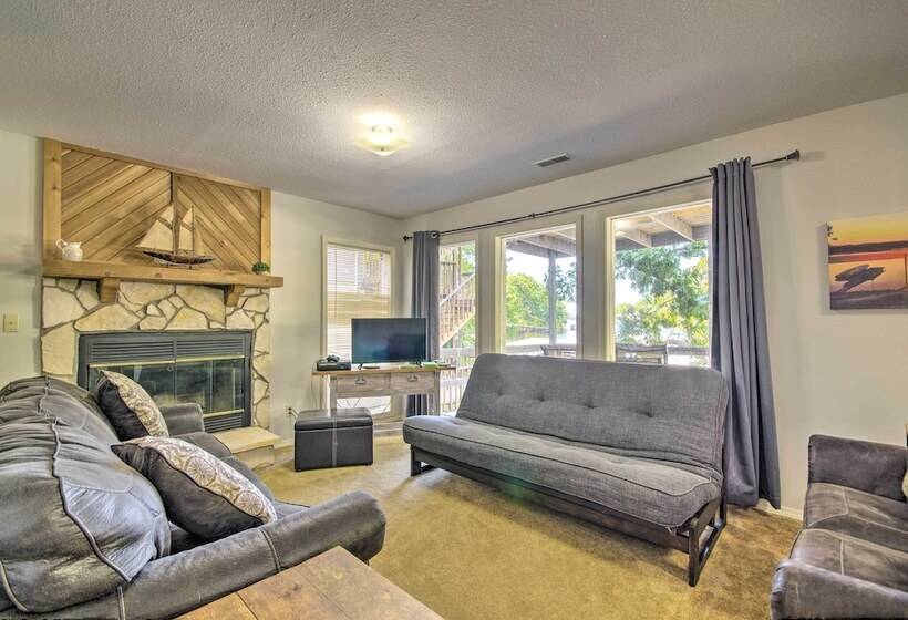 Lakefront Rocky Mount Home W/ Private Dock!