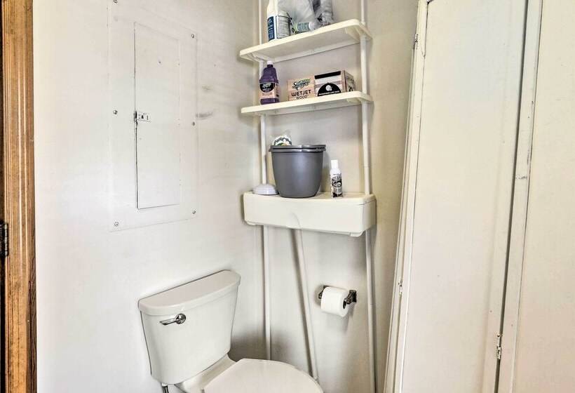 Lakeside Happiness: Home On Lake Moultrie!