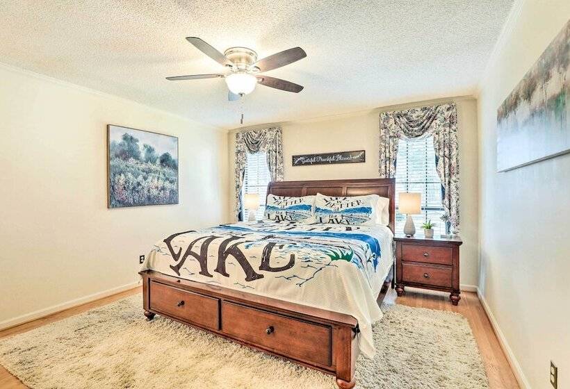 Lakeside Happiness: Home On Lake Moultrie!