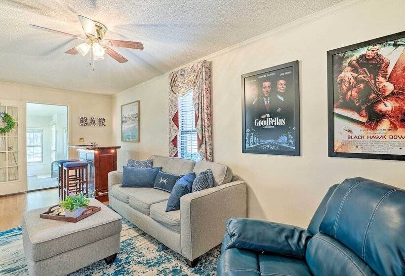 Lakeside Happiness: Home On Lake Moultrie!