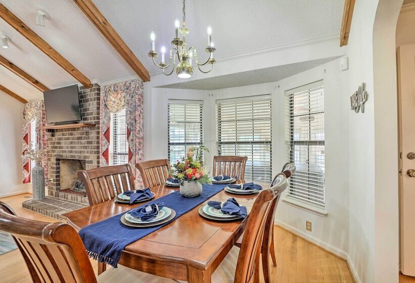 Lakeside Happiness: Home On Lake Moultrie!