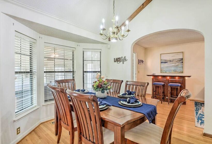 Lakeside Happiness: Home On Lake Moultrie!