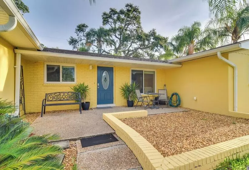 4 Mi To Dog Beach: Largo Home W/ Pool & Hot Tub!