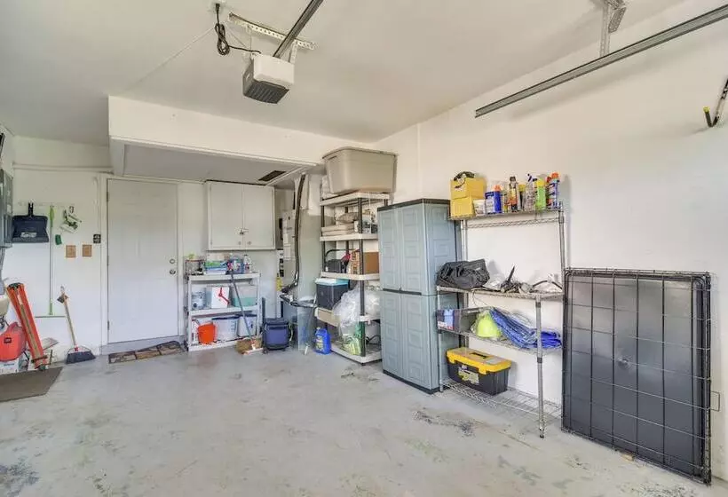 4 Mi To Dog Beach: Largo Home W/ Pool & Hot Tub!