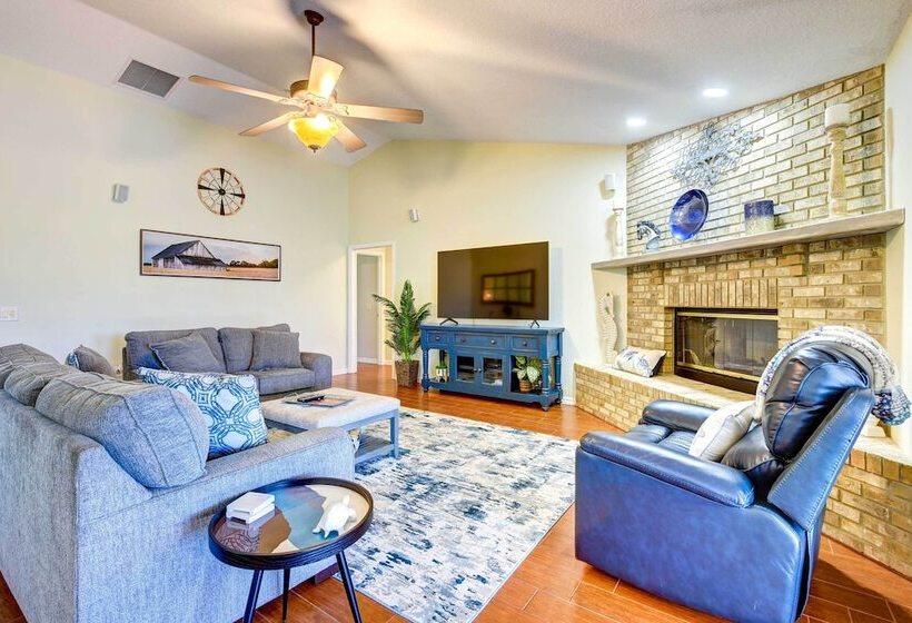 Private Bradenton Estate Home On 10 Acres W/ Pool