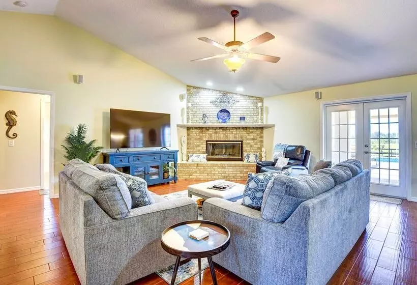 Private Bradenton Estate Home On 10 Acres W/ Pool