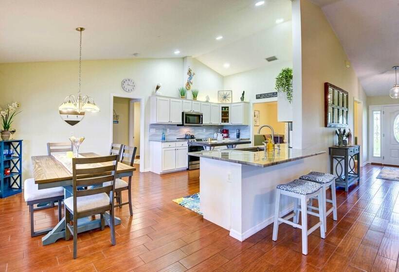 Private Bradenton Estate Home On 10 Acres W/ Pool