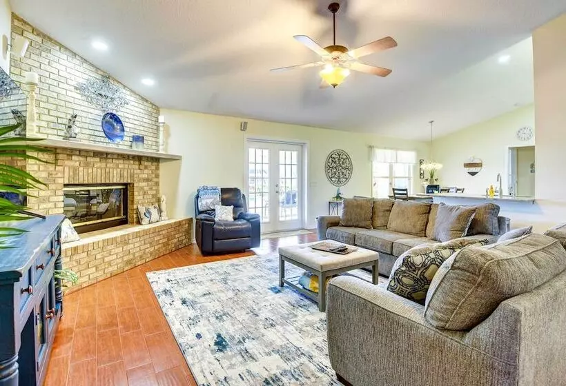 Private Bradenton Estate Home On 10 Acres W/ Pool