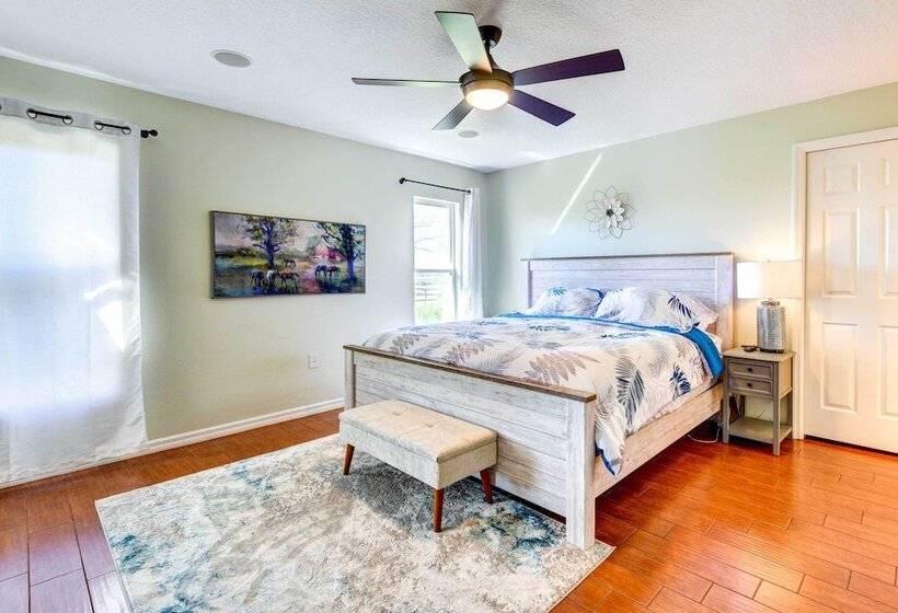 Private Bradenton Estate Home On 10 Acres W/ Pool