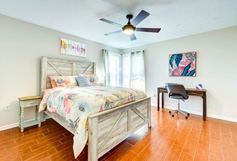 Private Bradenton Estate Home On 10 Acres W/ Pool