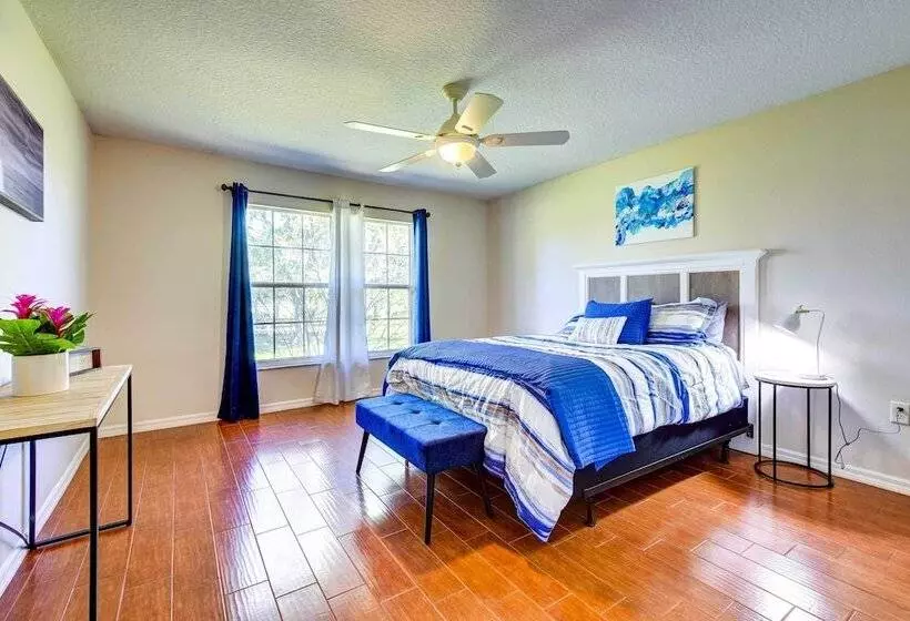 Private Bradenton Estate Home On 10 Acres W/ Pool