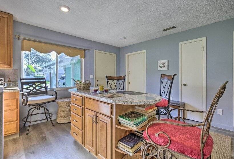 ~ 9 Mi To Universal: Orlando Retreat W/ Sun Porch!