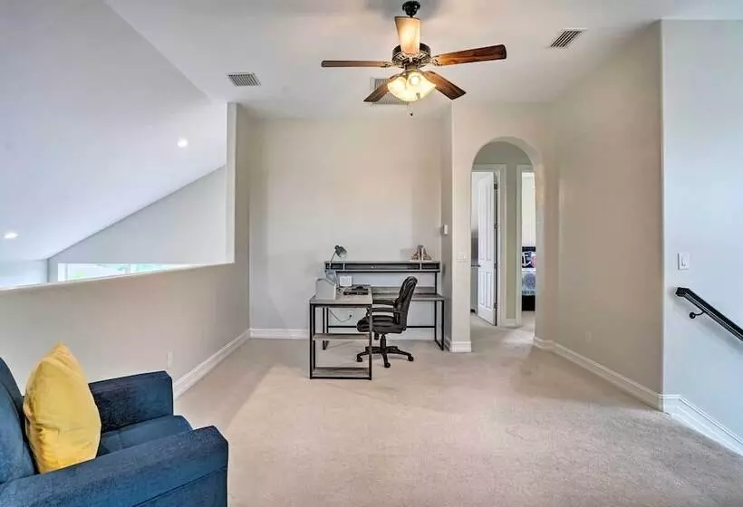 Luxury Naples Home W/ Private Pool & Hot Tub!