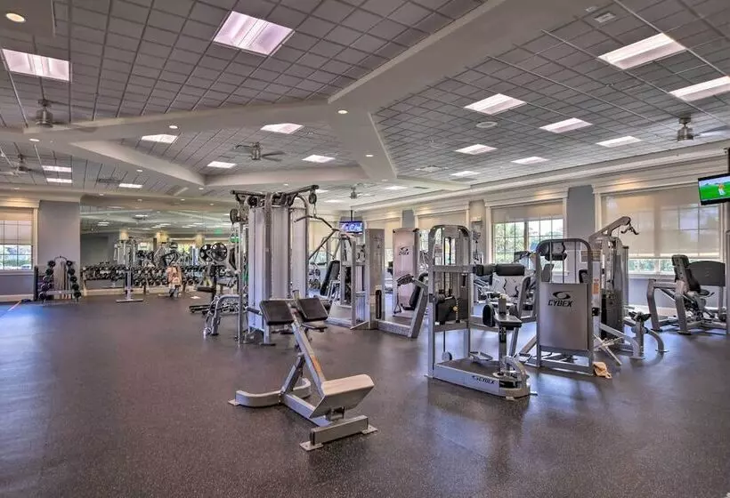 Luxury Naples Home W/ Private Pool & Hot Tub!