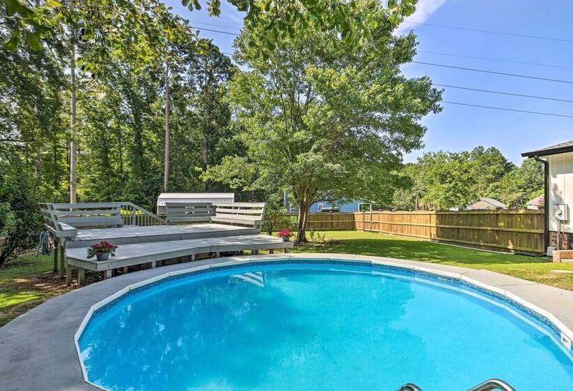 Modern Lexington Retreat W/ Backyard & Pool!