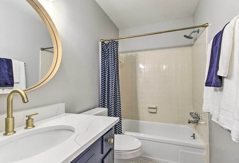 Modern Lexington Retreat W/ Backyard & Pool!