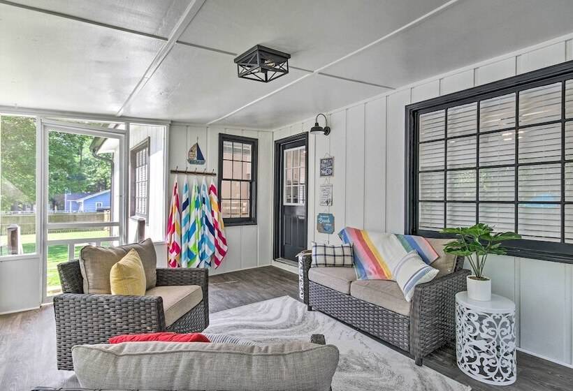 Modern Lexington Retreat W/ Backyard & Pool!