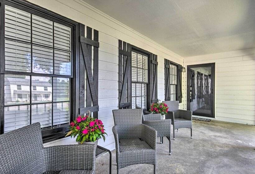 Modern Lexington Retreat W/ Backyard & Pool!