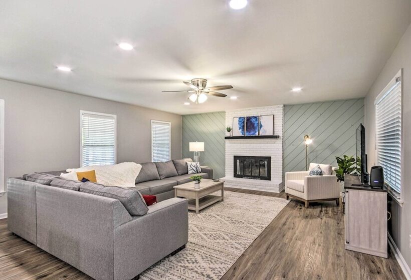 Modern Lexington Retreat W/ Backyard & Pool!