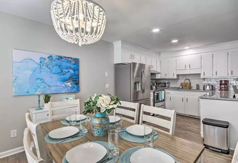 Modern Lexington Retreat W/ Backyard & Pool!