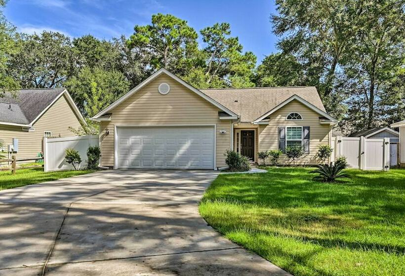 Murrells Inlet Home W/ Patio ~ 3 Mi To Beach!