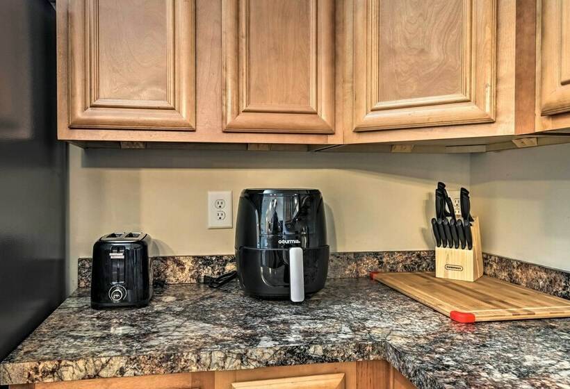 Murrells Inlet Home W/ Patio ~ 3 Mi To Beach!