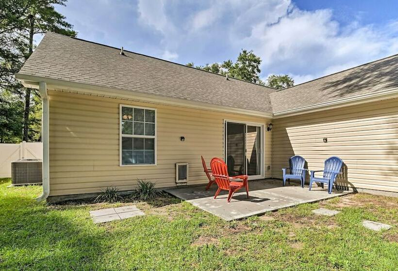 Murrells Inlet Home W/ Patio ~ 3 Mi To Beach!