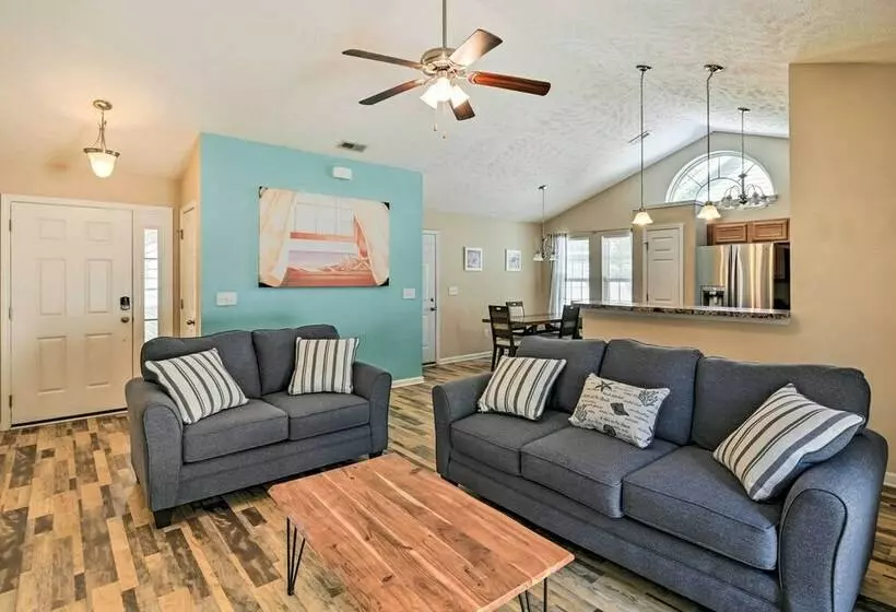 Murrells Inlet Home W/ Patio ~ 3 Mi To Beach!
