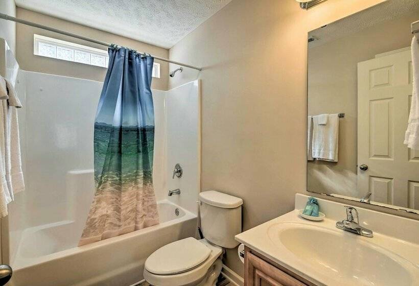 Murrells Inlet Home W/ Patio ~ 3 Mi To Beach!