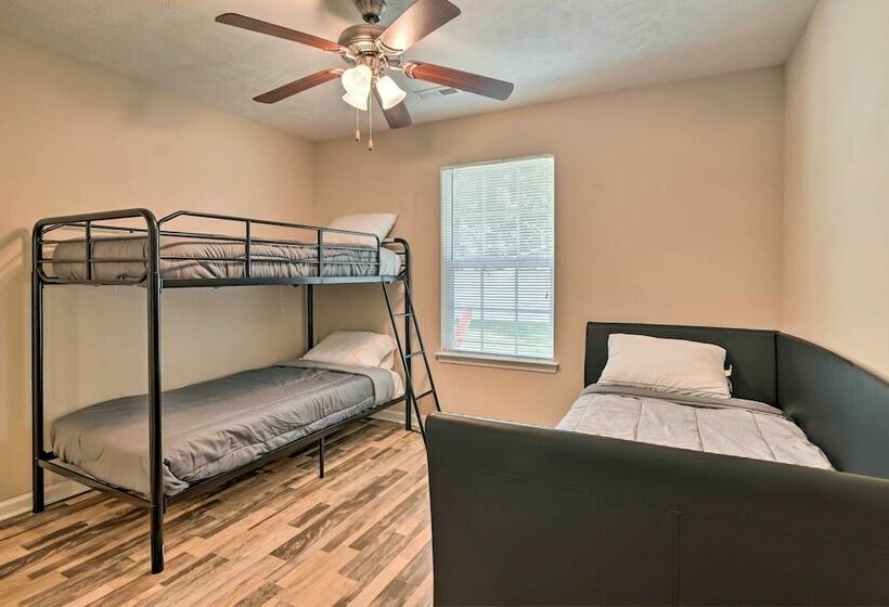 Murrells Inlet Home W/ Patio ~ 3 Mi To Beach!