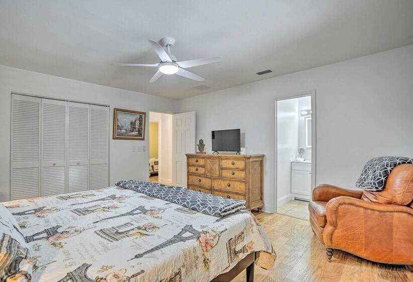 Naples Home W/ Private Pool: 6 Mi To Dtwn!