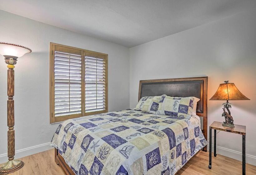 Naples Home W/ Private Pool: 6 Mi To Dtwn!