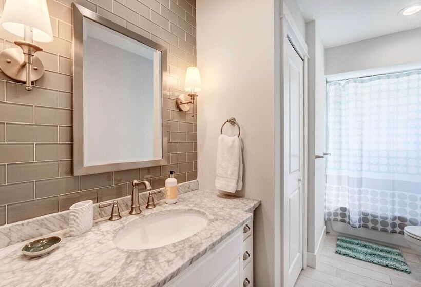 Naples Vacation Home: Private Pool + Hot Tub!