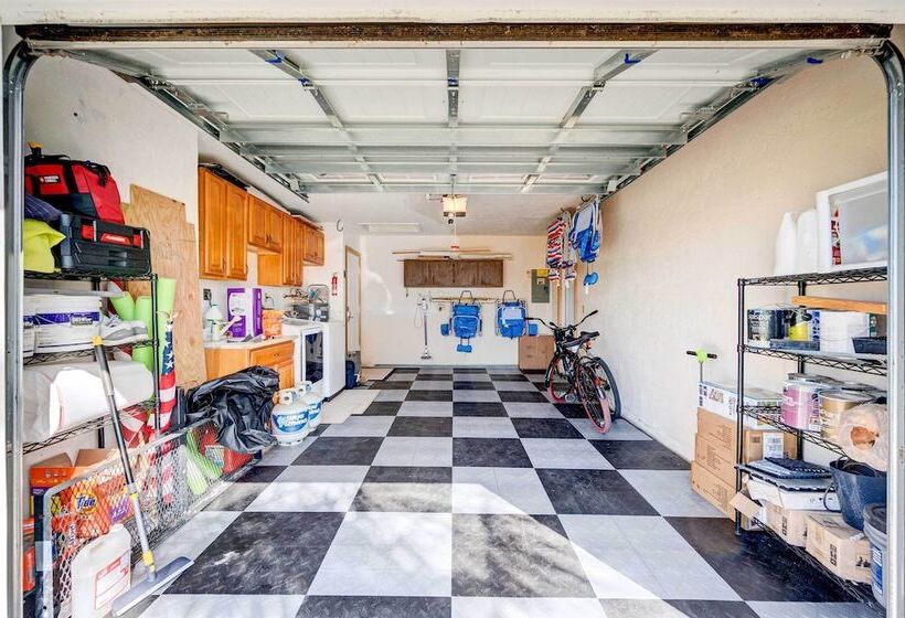 Naples Vacation Home: Private Pool + Hot Tub!