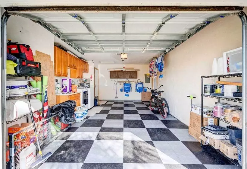 Naples Vacation Home: Private Pool + Hot Tub!