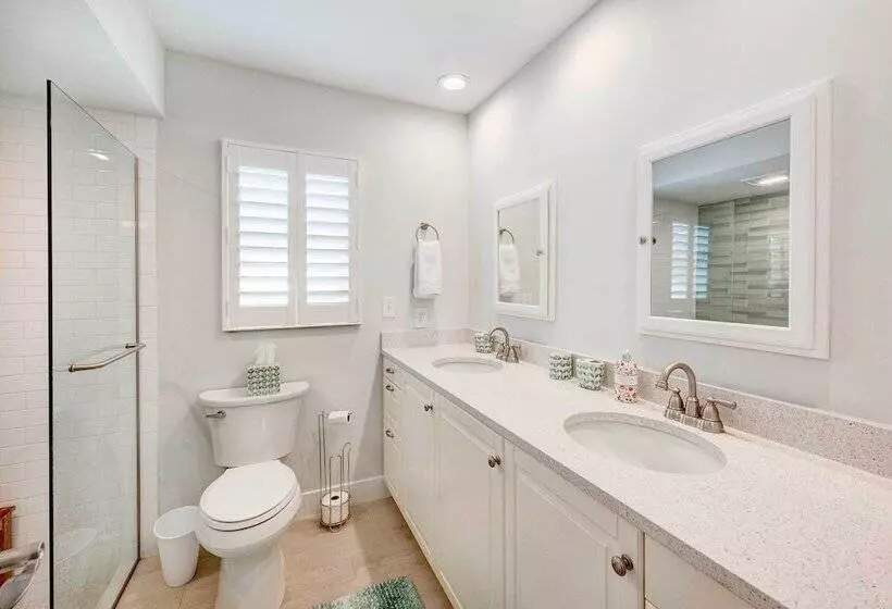 Naples Vacation Home: Private Pool + Hot Tub!