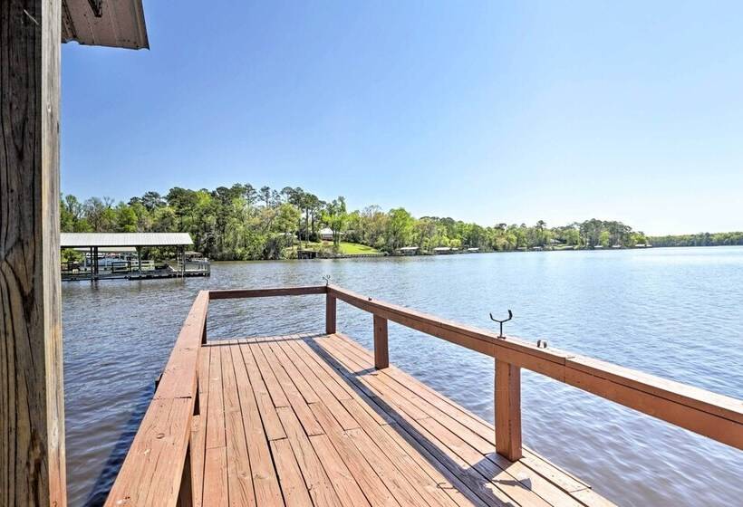 Peaceful Escape W/ Boat Dock On Lake Talquin!