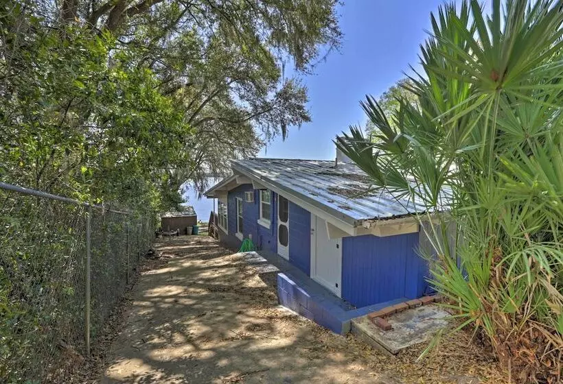 Peaceful Escape W/ Boat Dock On Lake Talquin!
