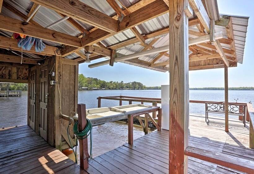 Peaceful Escape W/ Boat Dock On Lake Talquin!