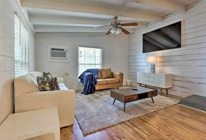 Peaceful Escape W/ Boat Dock On Lake Talquin!