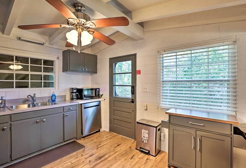 Peaceful Escape W/ Boat Dock On Lake Talquin!