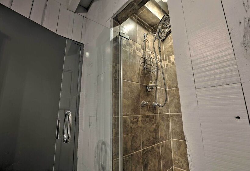 Peaceful Escape W/ Boat Dock On Lake Talquin!