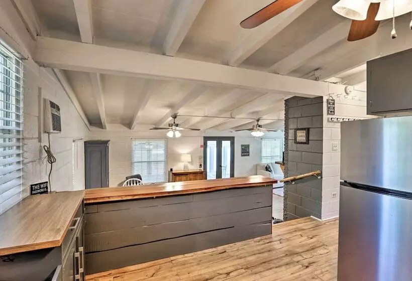 Peaceful Escape W/ Boat Dock On Lake Talquin!