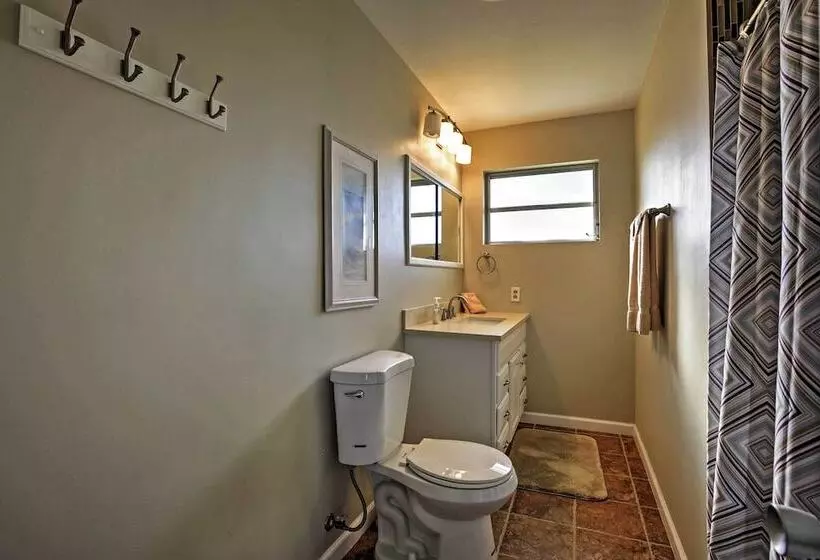 Pet Friendly Daytona Beach Home, Walk To The Ocean