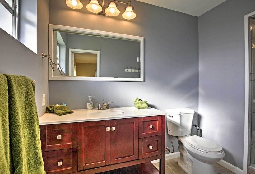 Pet Friendly Daytona Beach Home, Walk To The Ocean