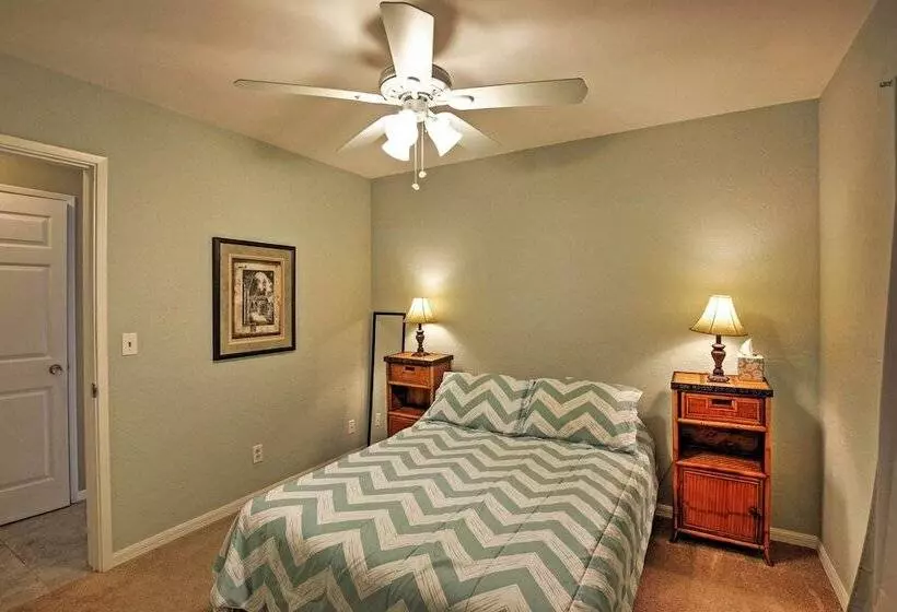 Pet Friendly Daytona Beach Home, Walk To The Ocean