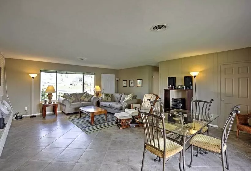 Pet Friendly Daytona Beach Home, Walk To The Ocean