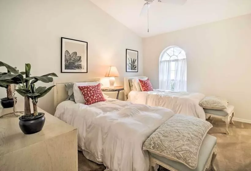 Pet Friendly Home In Vero Beach, 1 Mi To Beach!